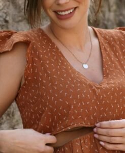 Haut papillon de grossesse et d’allaitement Suzanne caramel