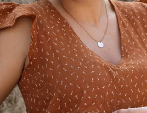 Haut papillon de grossesse et d’allaitement Suzanne caramel