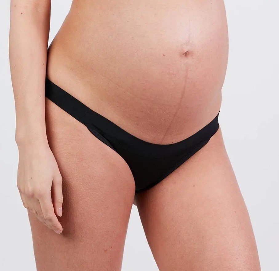 Culotte de grossesse Serena Noir devant Culotte de grossesse Serena Noir