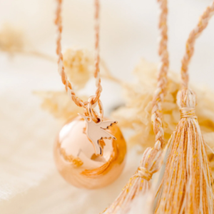 Bola de grossesse Colibri or avec cordon de soie