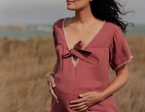 Blouse et chemise d'allaitement Soraya Prune